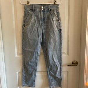 American Eagle stripped mom jeans, size 2 short